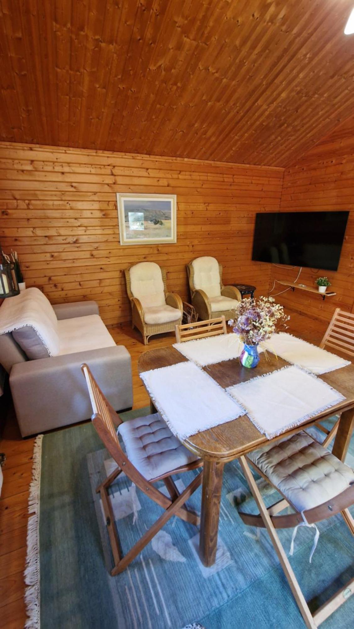 Chalet Villa Mosquito Силвес Екстериор снимка